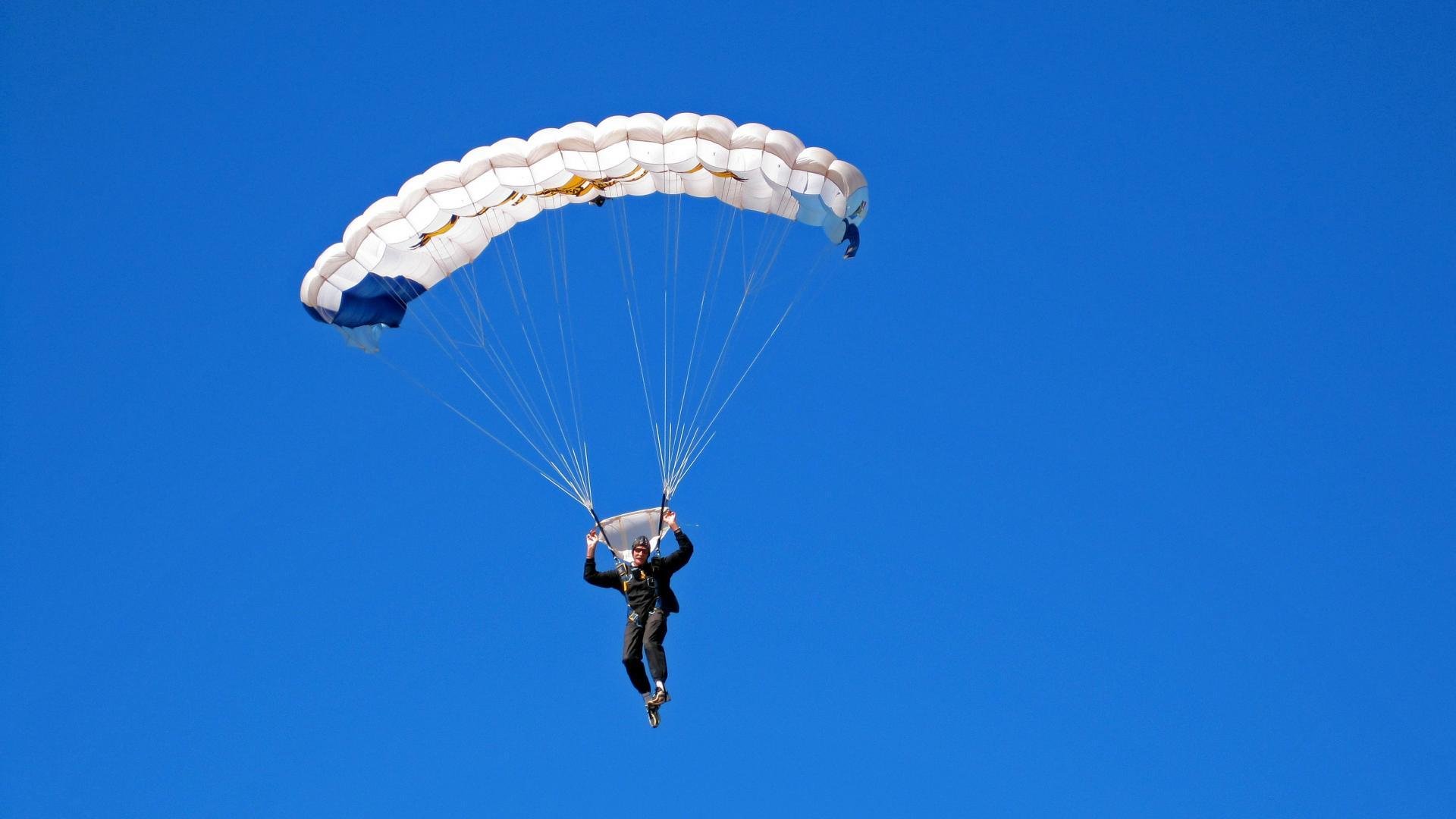 _电子游戏体育联赛:虚拟世界的竞技舞台_,体育 电子竞技