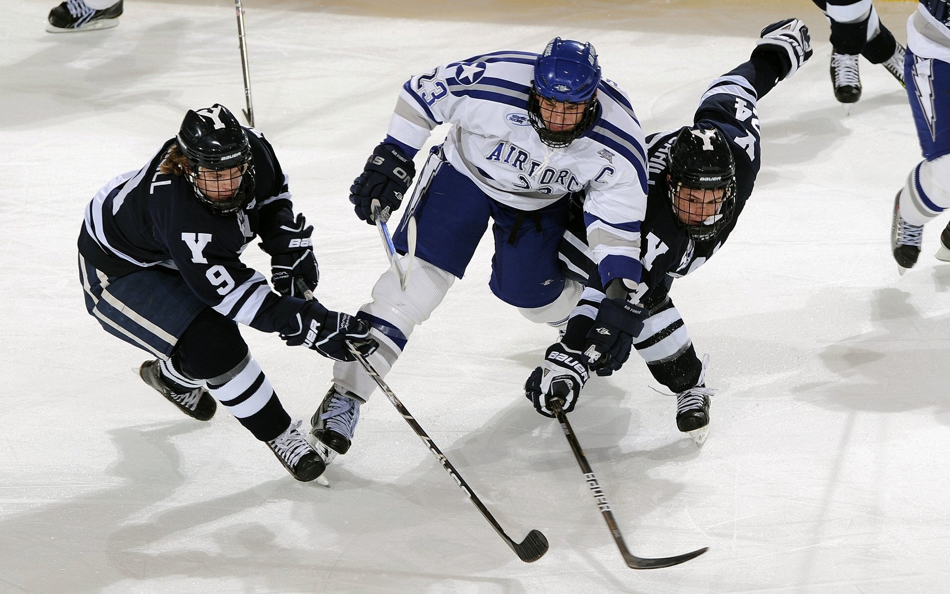 英雄联盟主播对抗赛:技术与娱乐,谁能更胜一筹?,英雄联盟主播对抗赛_技术与娱乐,谁能更胜一筹